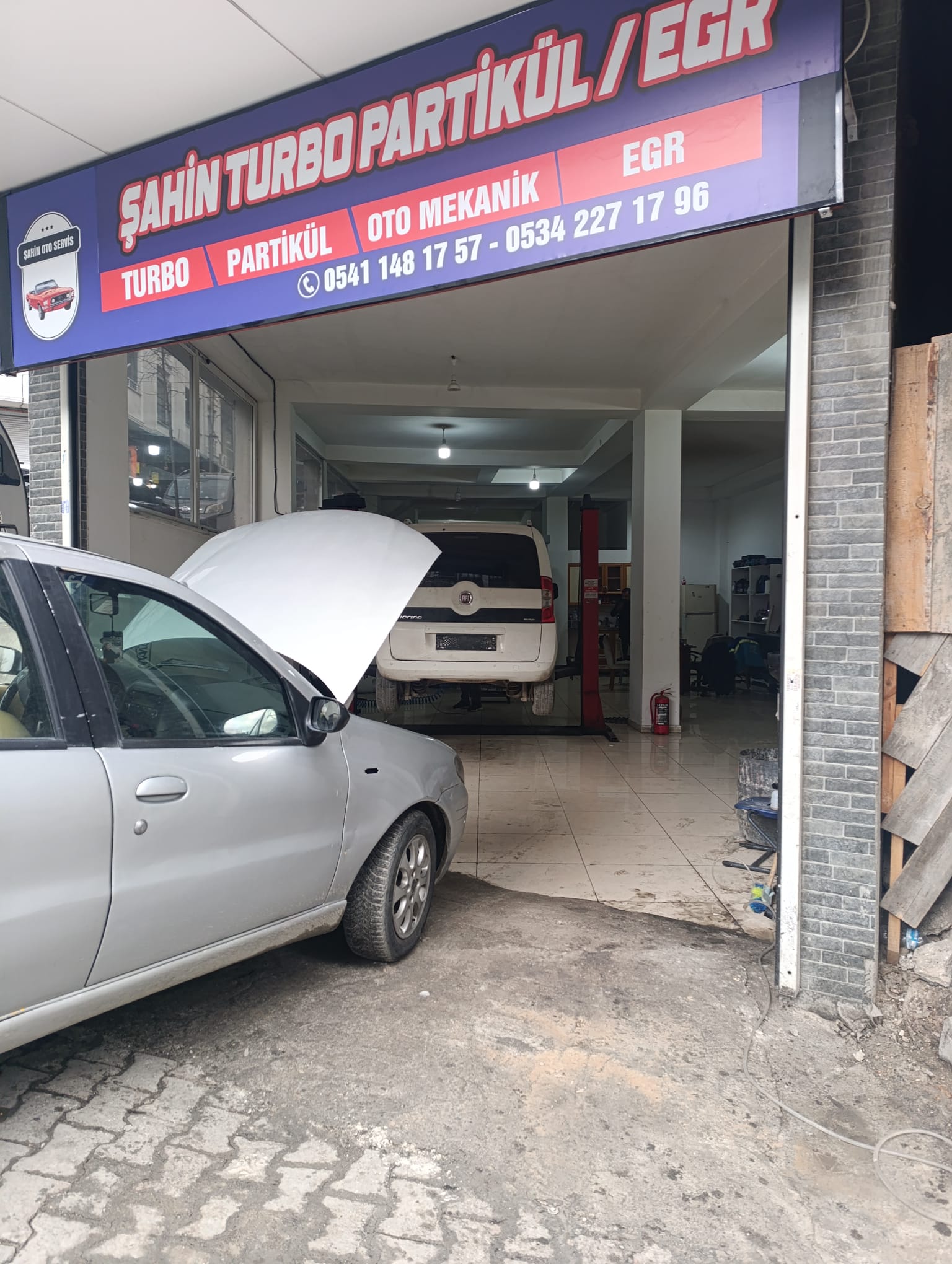 Şahin Turbo servis dış cephe tabelası